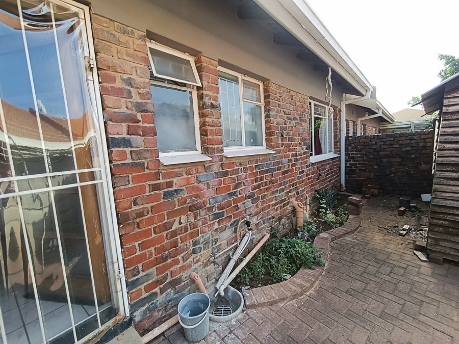 2 Bedroom Property for Sale in Pellissier Free State